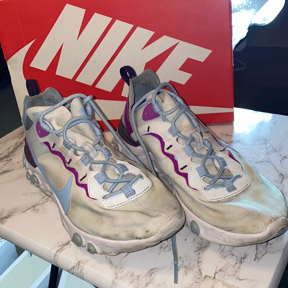 Nike Women’s React Element 55 Sneaker Football Grey Psychic Blue Size 10 w box
